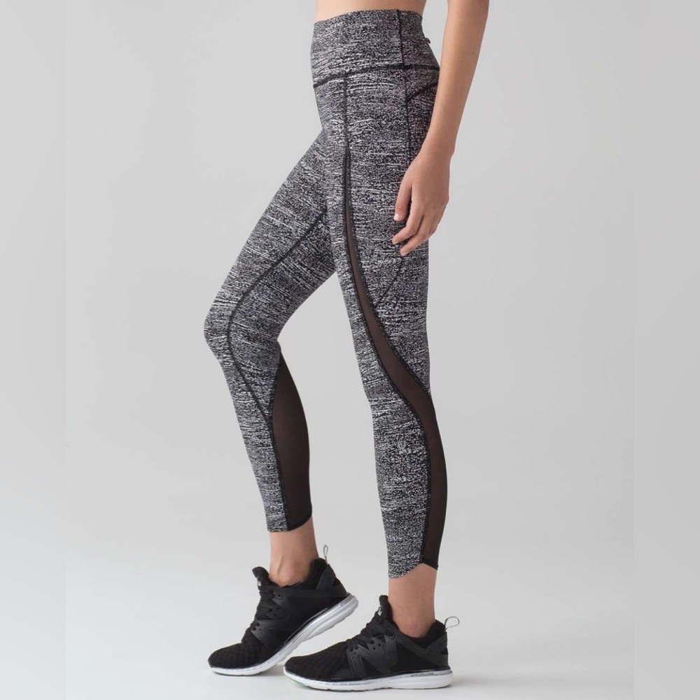 Lululemon Pace Perfect 7/8 Tight (25”)